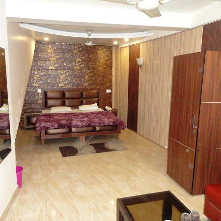 Oyo 12976 Hotel New Fiza Jammu Extérieur photo