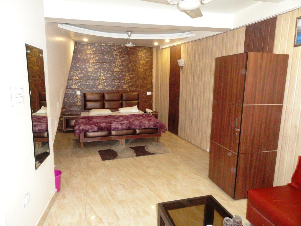 Oyo 12976 Hotel New Fiza Jammu Extérieur photo
