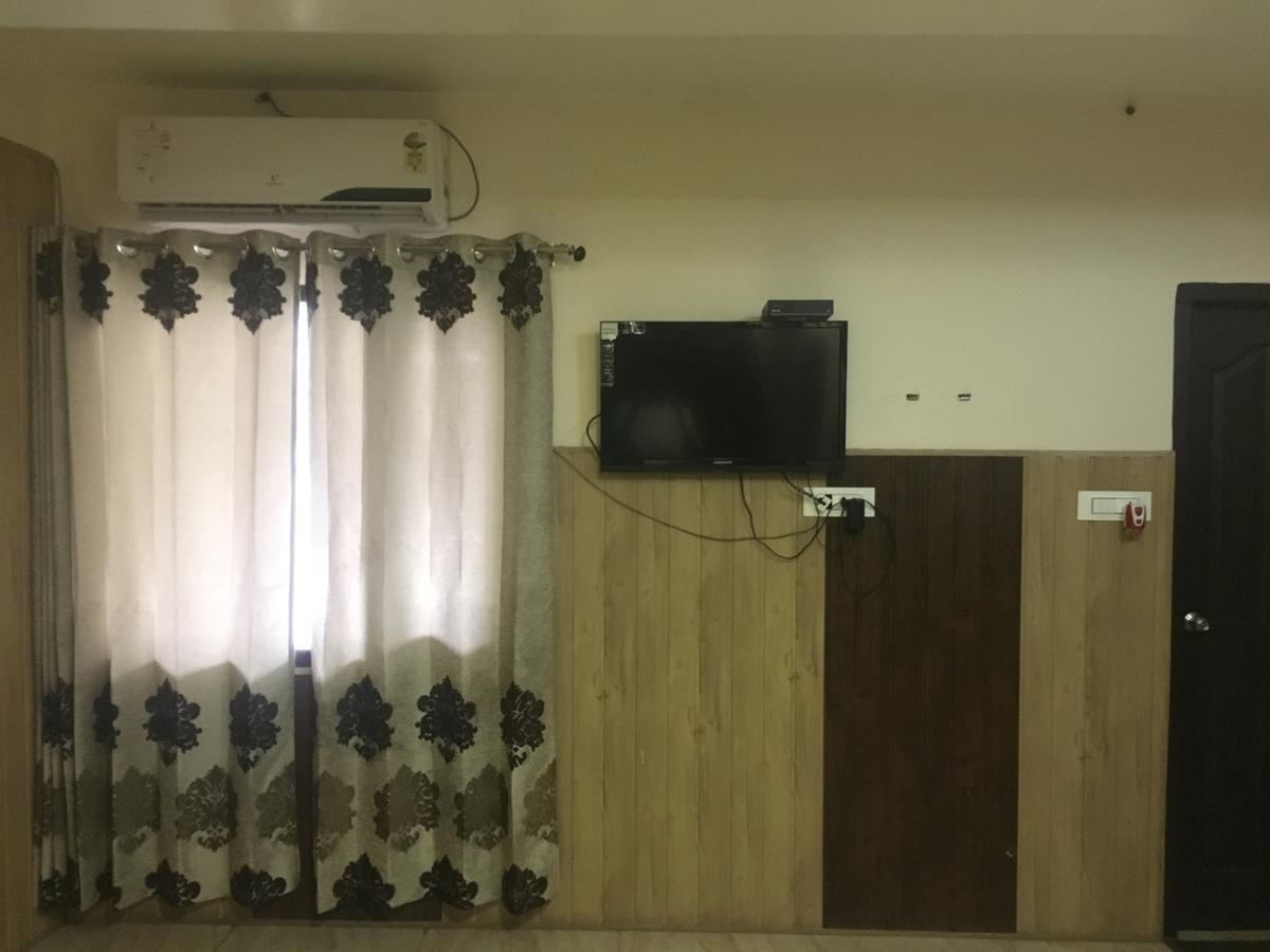 Oyo 12976 Hotel New Fiza Jammu Extérieur photo
