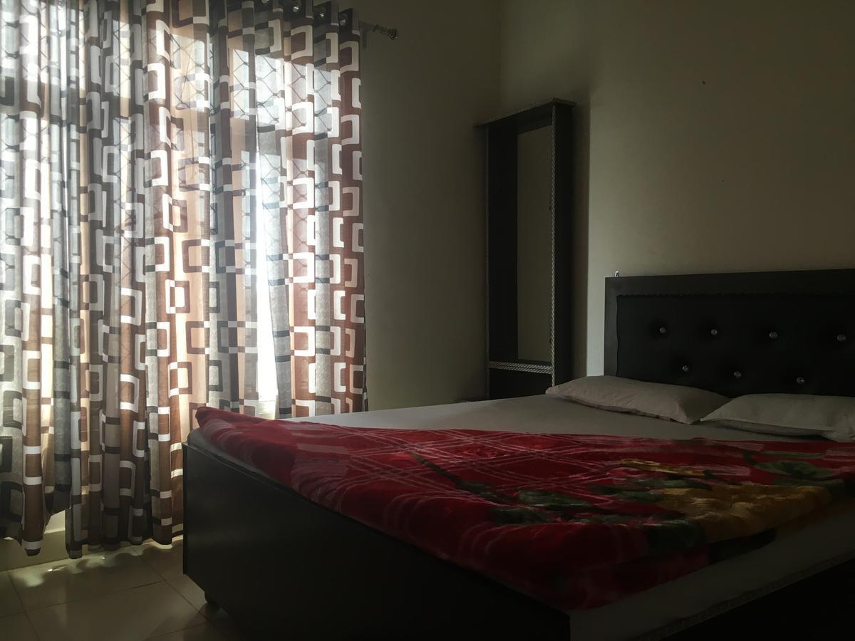 Oyo 12976 Hotel New Fiza Jammu Extérieur photo