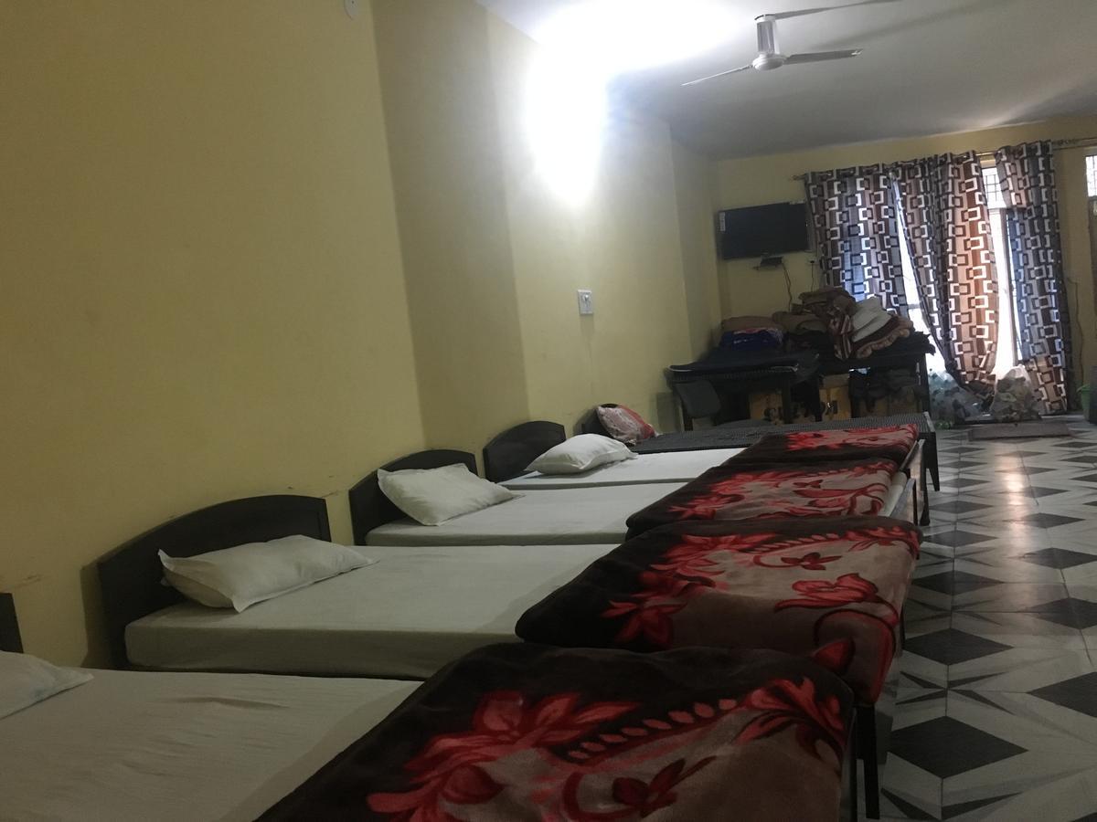 Oyo 12976 Hotel New Fiza Jammu Extérieur photo
