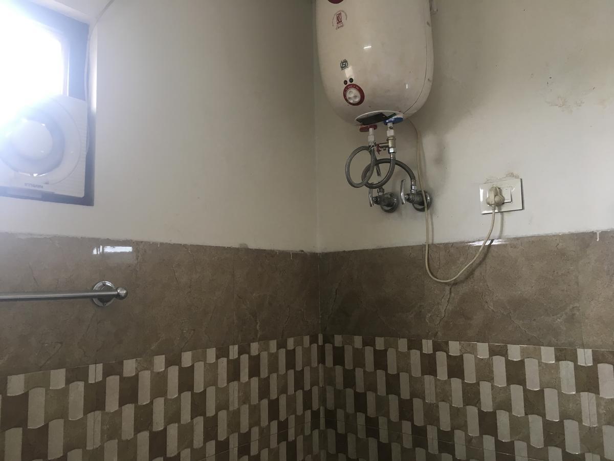 Oyo 12976 Hotel New Fiza Jammu Extérieur photo