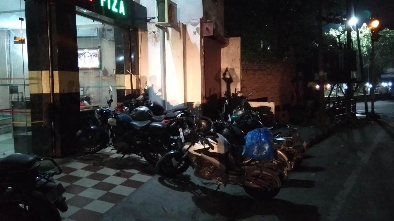 Oyo 12976 Hotel New Fiza Jammu Extérieur photo